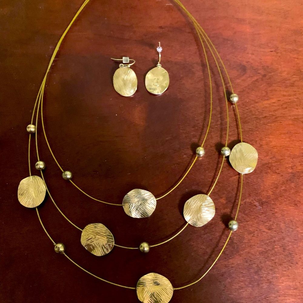 🌼Elegant Necklace Earring Set